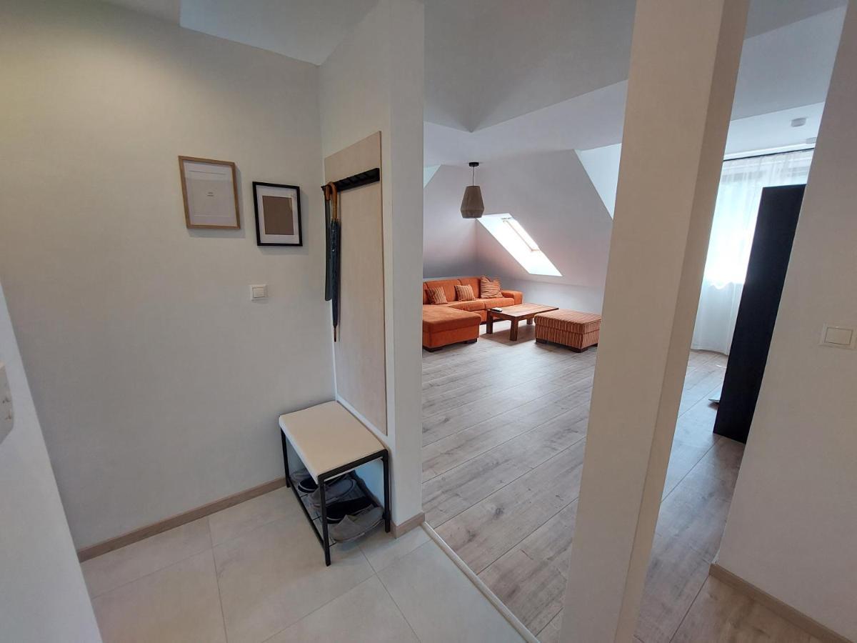 Utulny Apartman V Bratislava 4 Exterior photo